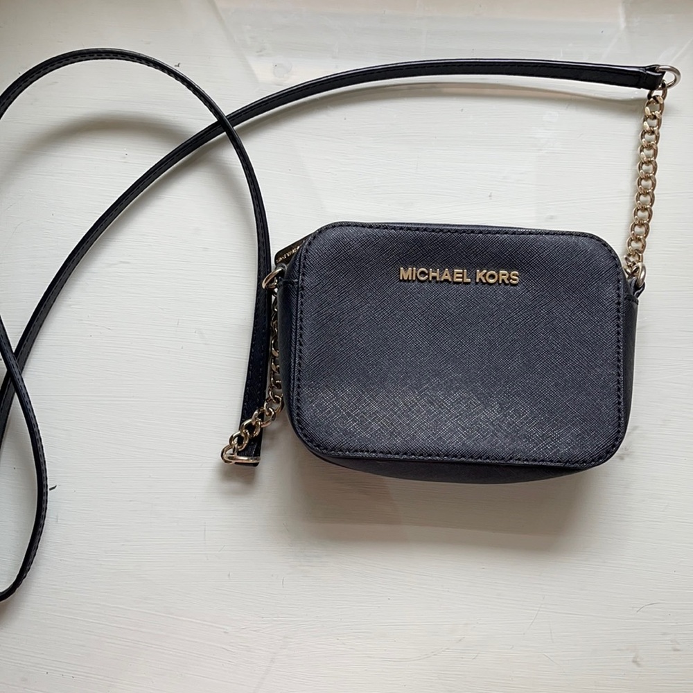 Black Michael Kors Cross Body